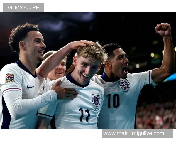 凯恩主动关心小贝林与特尔交流展现老好人本色