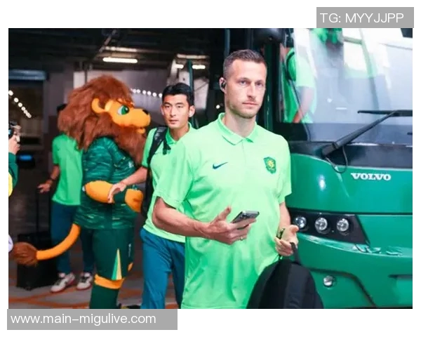 国安外援斯帕吉奇夏季韧带撕裂后积极进行个人恢复训练 国安外援斯帕吉奇夏季韧带撕裂后积极进行个人恢复训练