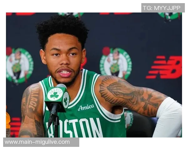 安芬尼西蒙斯女友现场带娃观战颜值如何网友热议