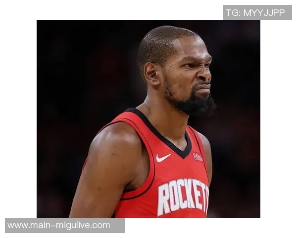 杜兰特谈乌度卡信任与自由空间期待为球队贡献更多力量 杜兰特谈乌度卡信任与自由空间期待为球队贡献更多力量